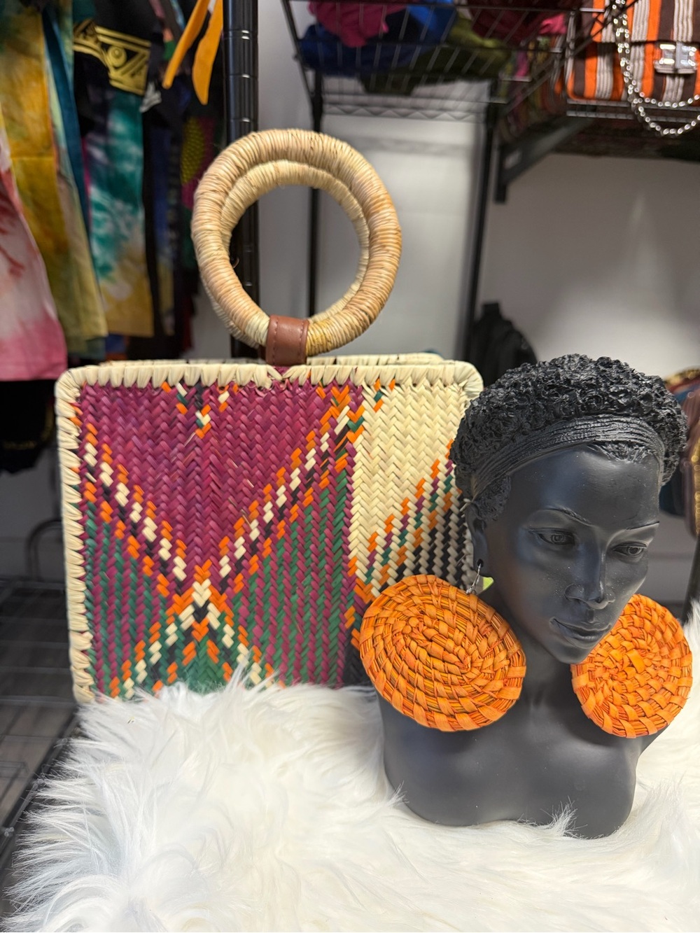 Handwoven Multicolor Straw Tote Bag with Natural Round Handle